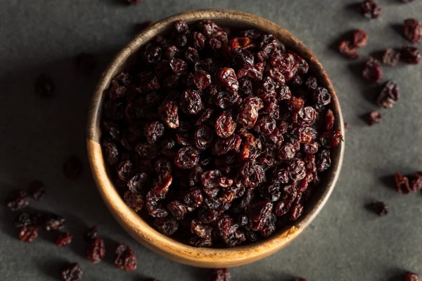 Ev yapımı kuru siyah kuş üzümü