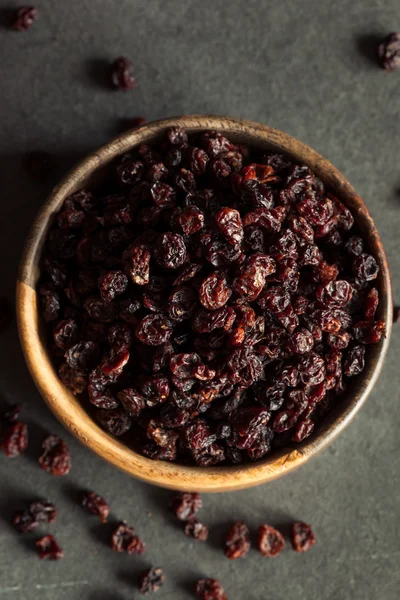 Ev yapımı kuru siyah kuş üzümü