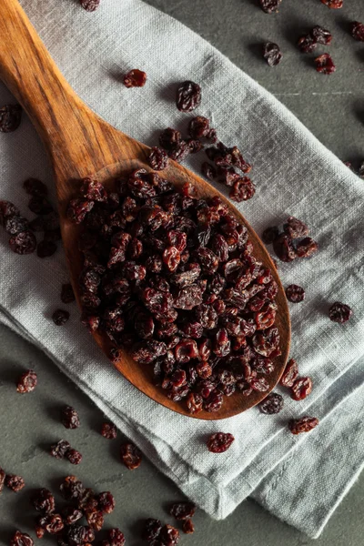 Ev yapımı kuru siyah kuş üzümü