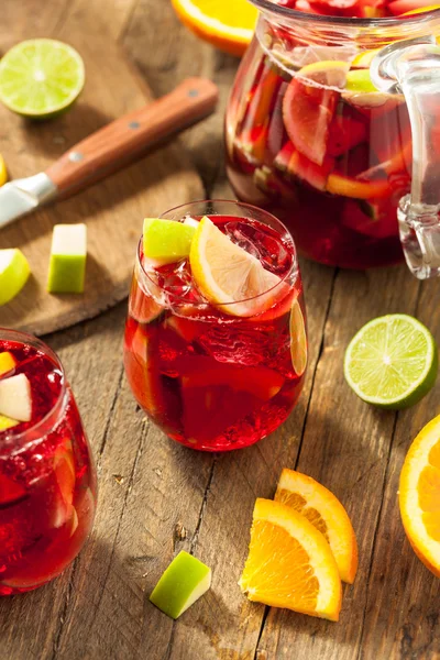 Sangria roja española afrutada casera —  Fotos de Stock