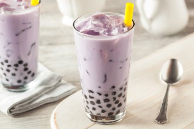 Ev yapımı Taro süt kabarcık çay tapyoka ile