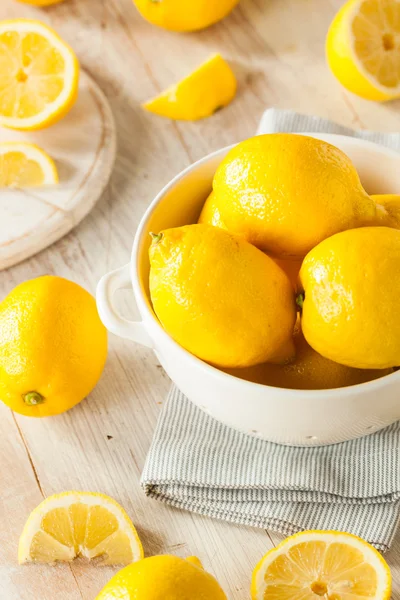 Nyers bio citrom — Stock Fotó