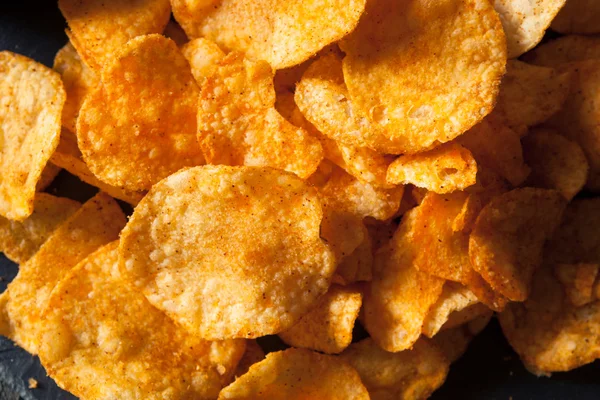 Sıcak baharatlı Sriracha patates cipsi