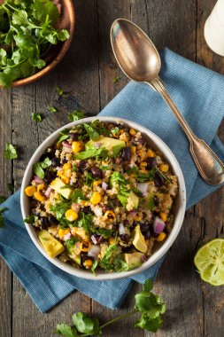 Ev yapımı güneybatı Meksika Quinoa salata