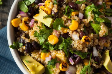 Ev yapımı güneybatı Meksika Quinoa salata