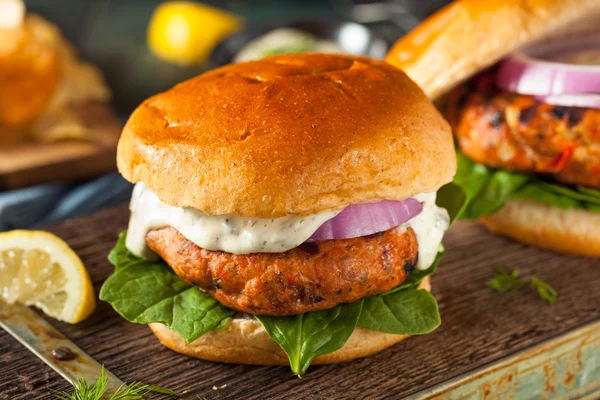 Homemade Salmon Burger with Tartar Sauce — Stock Photo, Image