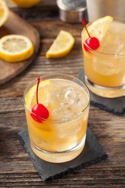 Ev yapımı Viski kokteyli kokteyl içki