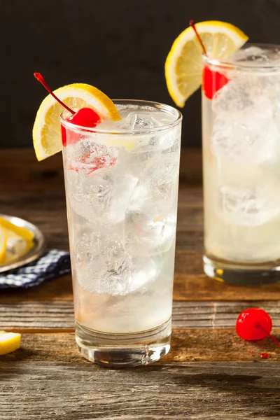 Refreshing Classic Tom Collins Cocktail — Stock Photo, Image