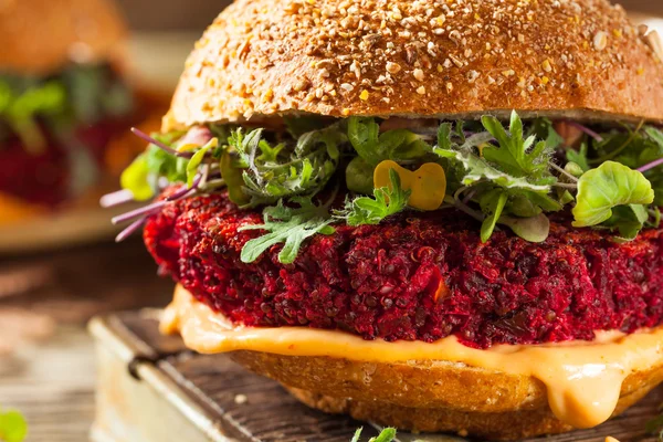 Healthy Baked Red Vegan Beet Burger — Stock Photo, Image