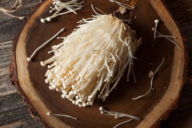 Ham organik Enoki mantar