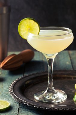 Klasik kireç Daiquiri kokteyl