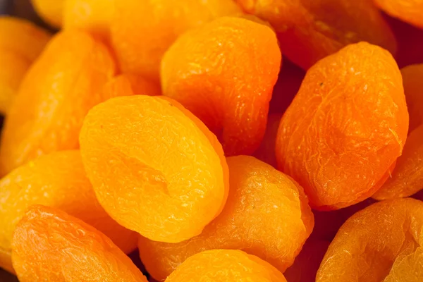 Biologische rauwe droge abrikozen — Stockfoto