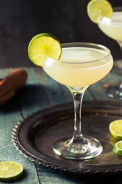 Klassischer Limetten-Daiquiri-Cocktail — Stockfoto