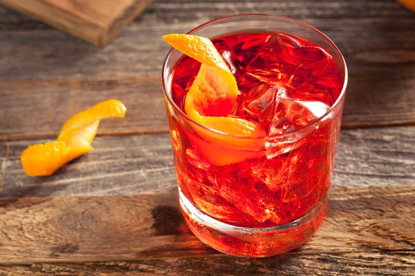 Fatto in casa Boozy Negroni Cocktail — Foto Stock