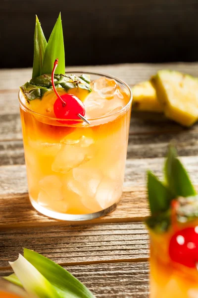 Hemgjord Mai Tai Cocktail — Stockfoto