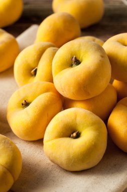 Ham organik sarı pasta şeftali