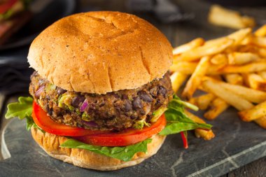 Vegan ev yapımı Portabello mantar siyah fasulye Burger