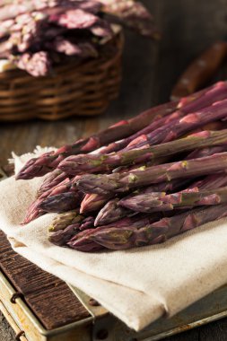 Ham organik mor kuşkonmaz Spears