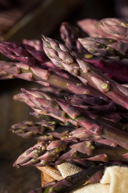 Ham organik mor kuşkonmaz Spears