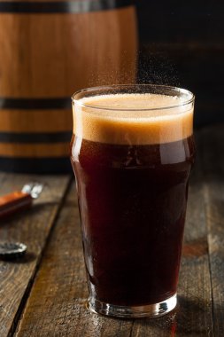 Ferahlatıcı soğuk alkollü sabit kök bira