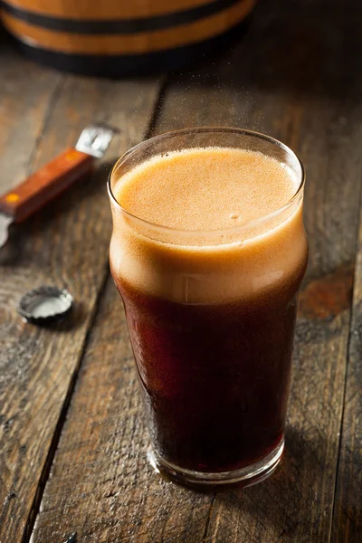 Refreshing Cold Alcoholic Hard Root Beer — Stock Photo, Image