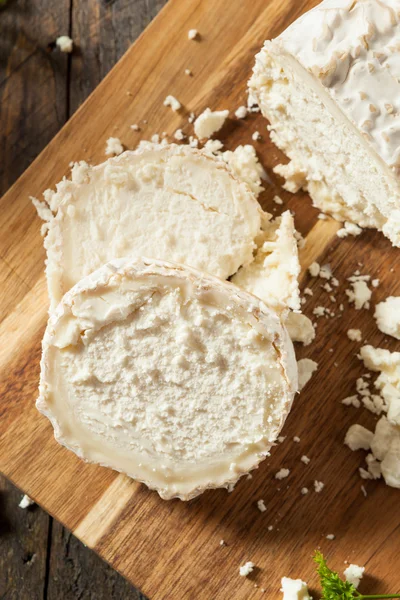 Queijo de cabra orgânico branco cru — Fotografia de Stock