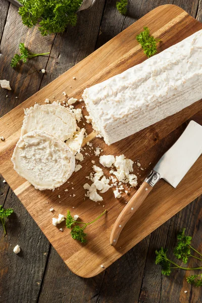 RAW білий органічних козячого сиру — стокове фото