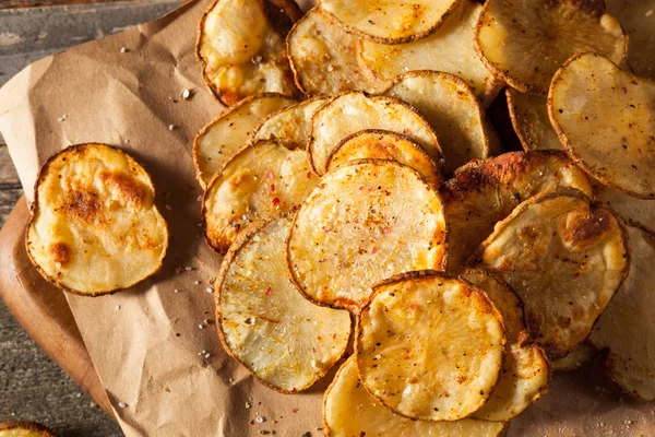 Batata frita picante caseira e batatas fritas cozidas em pimenta — Fotografia de Stock