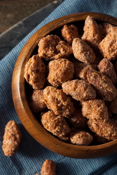 Homemade Sweet Cinnamon Coated Almonds — Stock Photo, Image