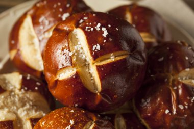 Ev yapımı Alman simit rulo