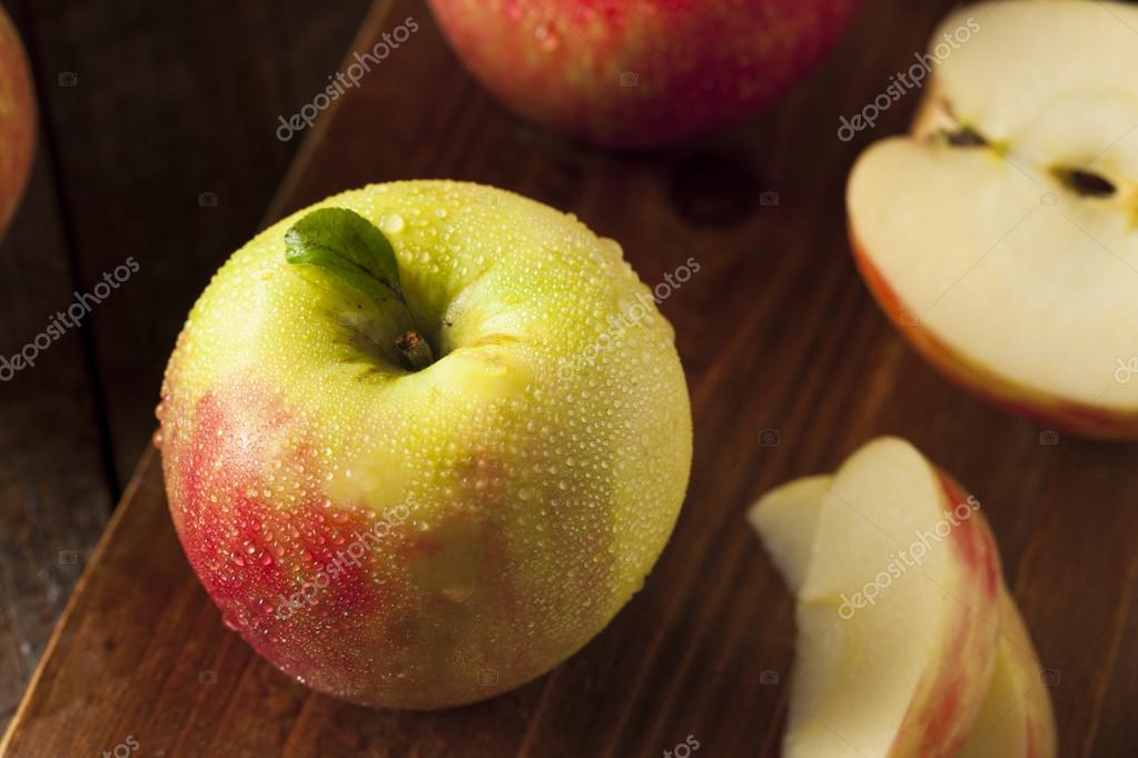 Raw Organic Honeycrisp Apples Stock Photo by ©bhofack2 122917952
