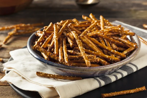 Saudável salgado assado pretzel paus — Fotografia de Stock