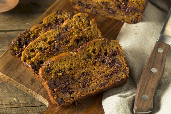 Homemade Chocolate Chip Pumpkin Bread — Stock Photo, Image