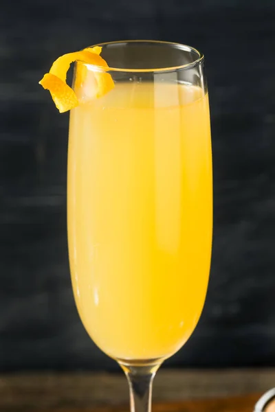 Bubbbbbbly Refresh French Cocktail Bourbon Orange — стокове фото