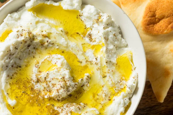 Iogurte Caseiro Labneh Molho Queijo Com Azeite Pita — Fotografia de Stock