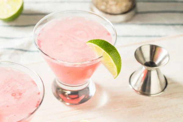 Boozy Refresh Cranberry Cosmopolitan Cocktail Lime Garish — стокове фото