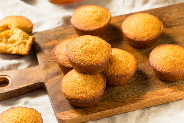 Hemlagat Varmt Majsbröd Muffins Redo Att Äta — Stockfoto