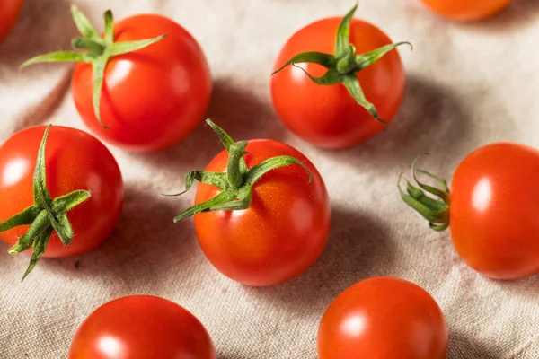 Rauwe Rode Biologische Kerstomaten Klaar Eten — Stockfoto