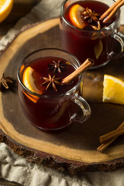 Boozy Warm Mulled Wine Orange Spices — Stock Photo, Image