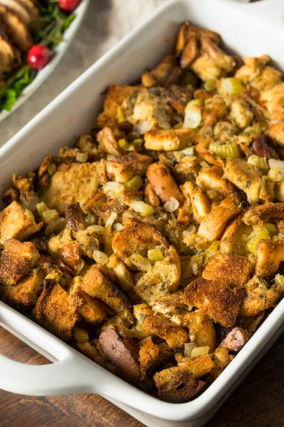 Buatan Sendiri Thanksgiving Turki Stuffing Dengan Sage Onion Dan Celery — Stok Foto