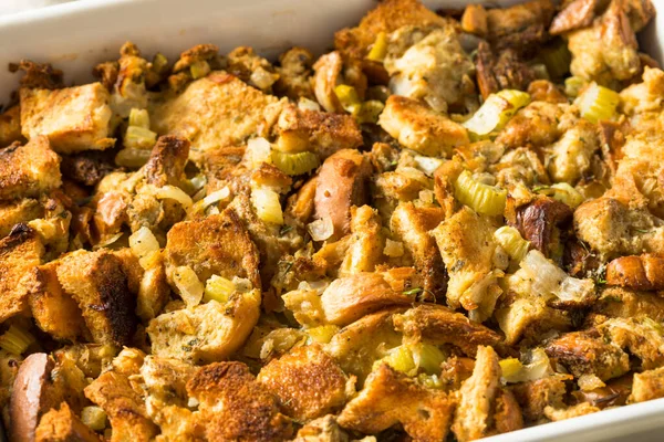 Buatan Sendiri Thanksgiving Turki Stuffing Dengan Sage Onion Dan Celery — Stok Foto