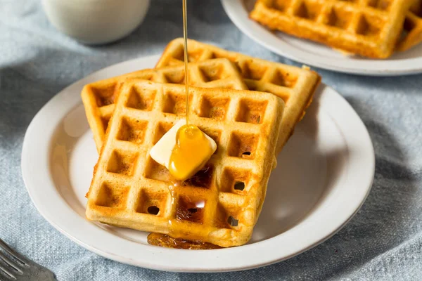 Waffles Belgas Quentes Caseiros Para Café Manhã Com Manteiga — Fotografia de Stock