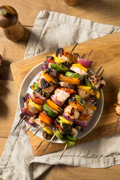 Brochetas Pollo Parrilla Hechas Casa Con Verduras Saludables — Foto de Stock