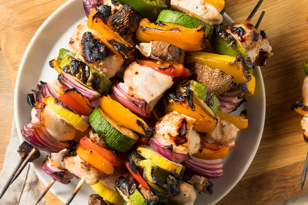 Brochetas Pollo Parrilla Hechas Casa Con Verduras Saludables — Foto de Stock