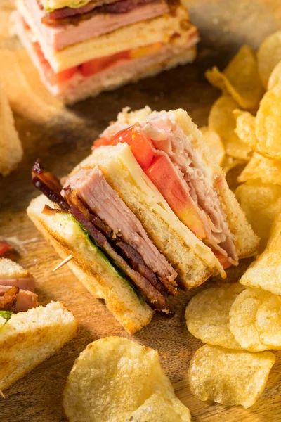 Homemade Turkey Club Sandwich Bacon Ham Tomato — Stock Photo, Image