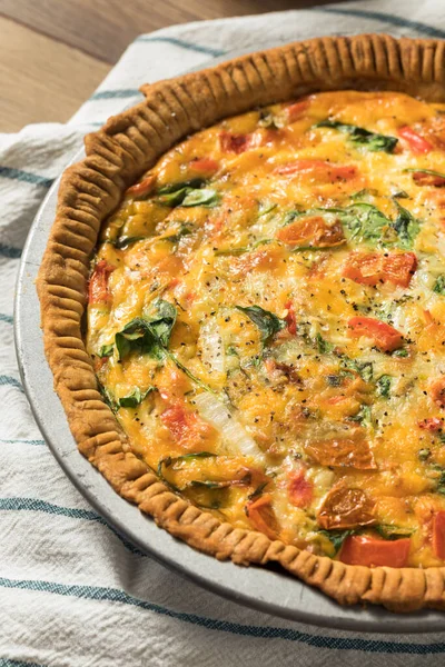 Sane Veggie Quiche Prima Colazione Con Spinaci Pomodoro — Foto Stock