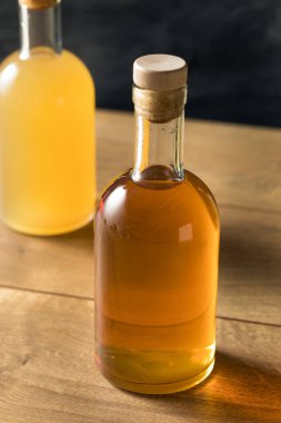 İçmeye Hazır Şişe İçinde Sarhoş Kokteyller