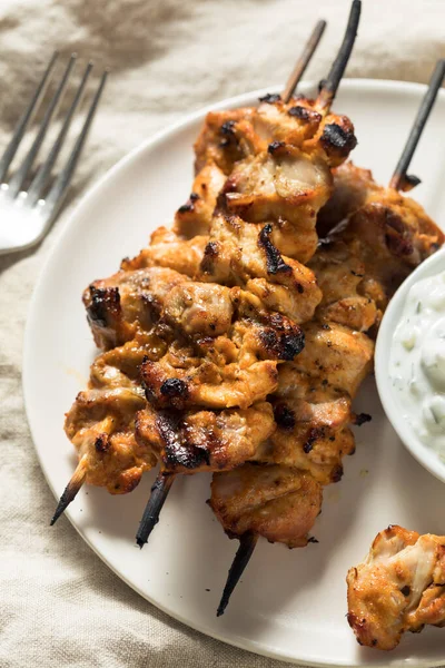 Hemlagad Grillad Kyckling Kebab Med Doppsås — Stockfoto