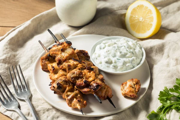 Hemlagad Grillad Kyckling Kebab Med Doppsås — Stockfoto