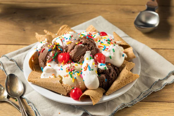 Homemade Ice Cream Sundae Nachos Whipped Cream Sprinkles — Stock Photo, Image